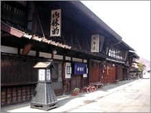写真：塩尻市奈良井伝統的建造物群保存地区