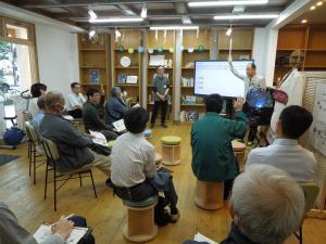 R6気象₋山カフェ会場の様子2