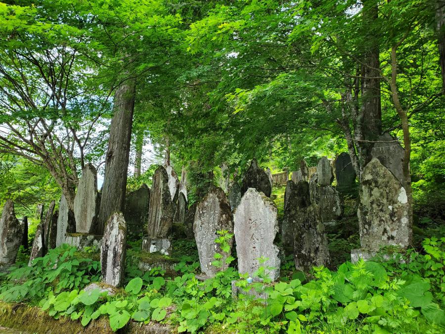 王滝村の霊神碑の写真