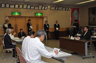 写真：飯田市立病院での意見交換会の様子